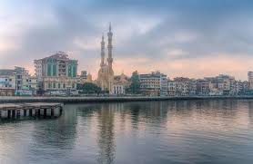 دمياط فى سطور-البحر الأبيض المتوسط وبحيرة المنزلة